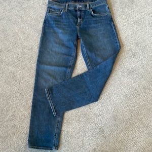 Joe’s jeans - mid rise Bobby tapered boyfriend -size 28